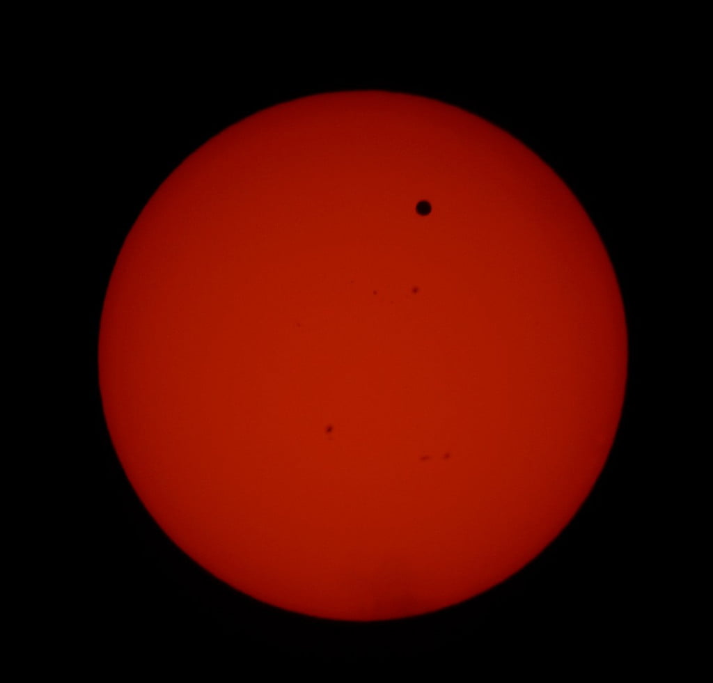 Venus Transit of Sun at Port Alberni with solar filter2